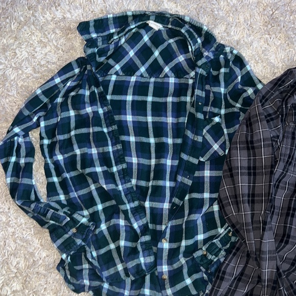two cute fall flannels - Picture 3 of 5